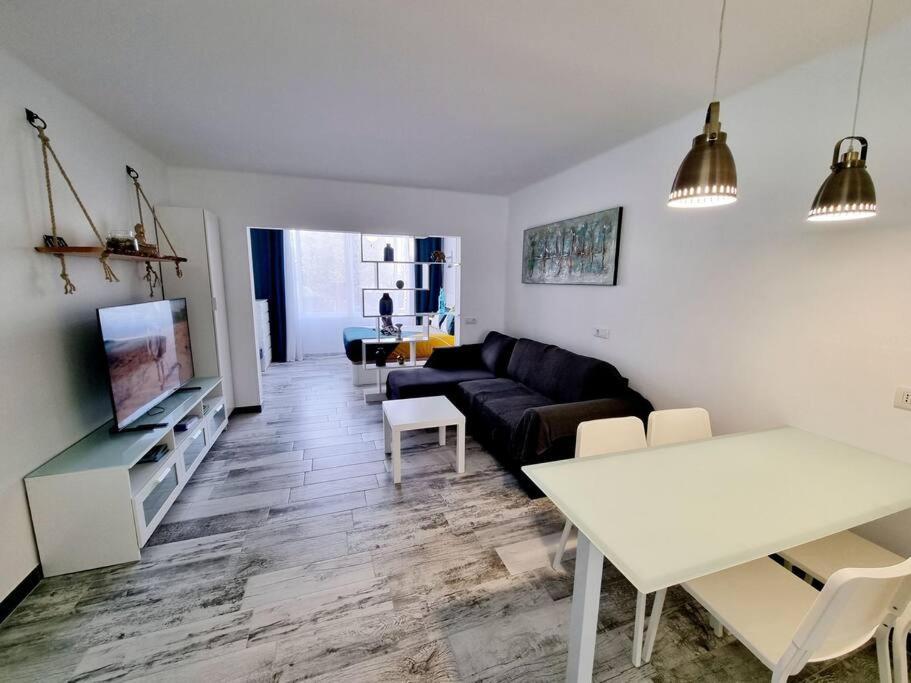 Apartamento Smeraldo 11 Playa Roca Коста-Тегісе Екстер'єр фото